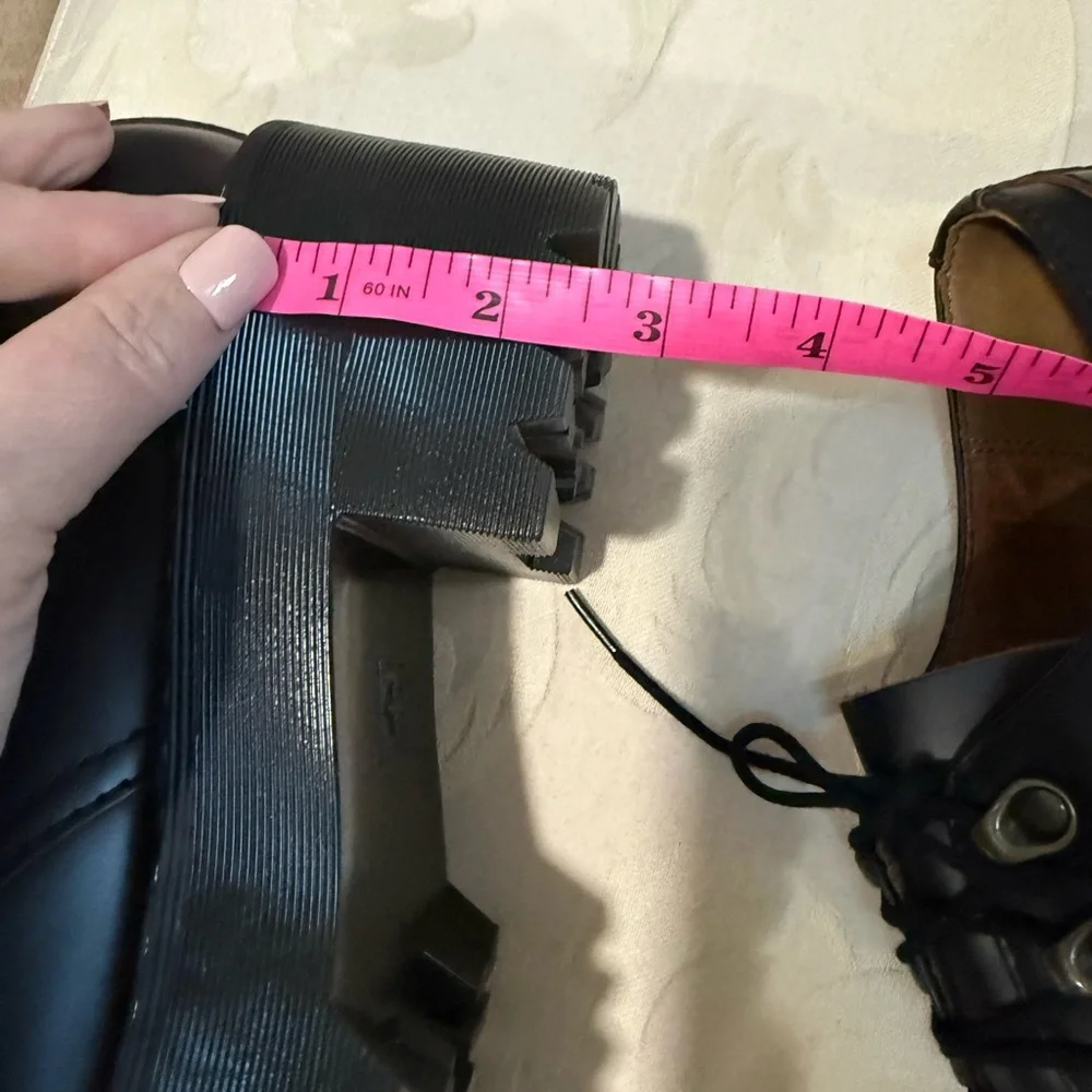 Dr. Martens Leona Platform‎ Derby Black Leather Women’s 10 NEW with Box